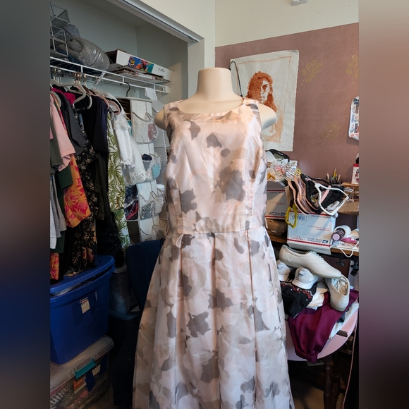 Eliza J Elegant Floral Sleeveless Dress Long Sleeve Size 14 Formal/Prom/Party - Picture 1 of 16